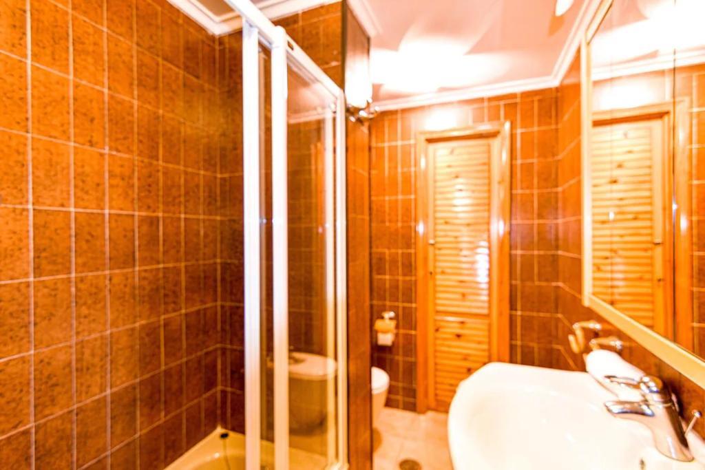Apartamento Apto. con vistas increibles a 3 min playa, wifi Santander Exterior foto