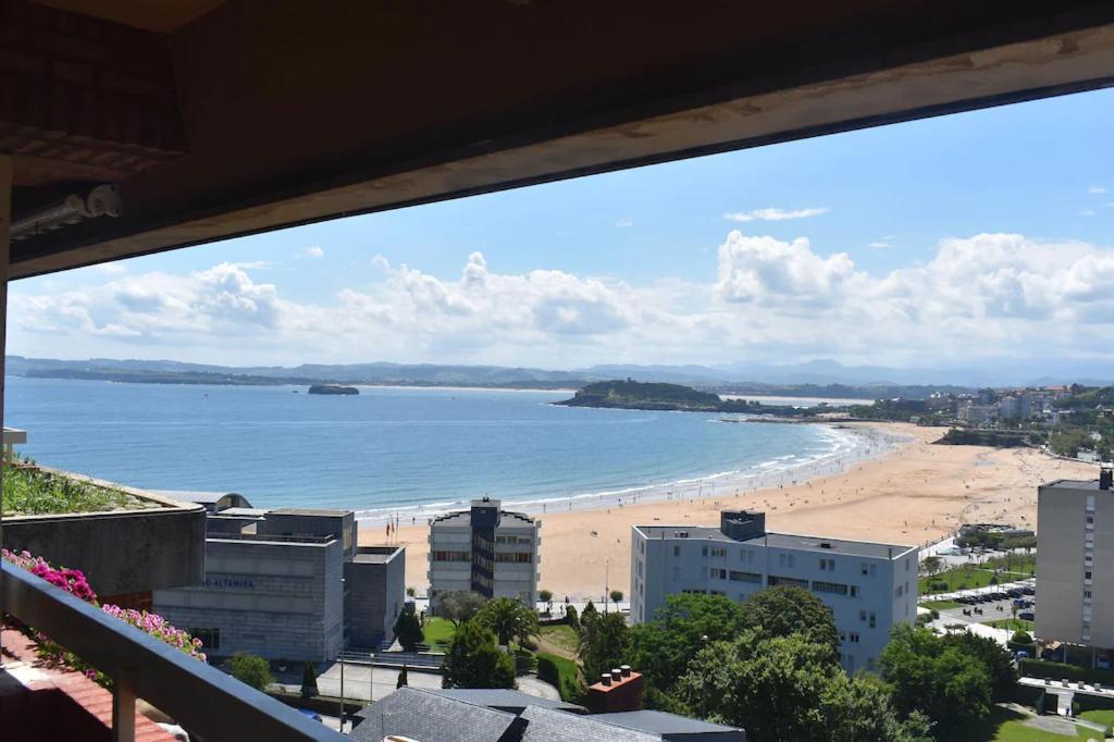 Apartamento Apto. con vistas increibles a 3 min playa, wifi Santander Exterior foto